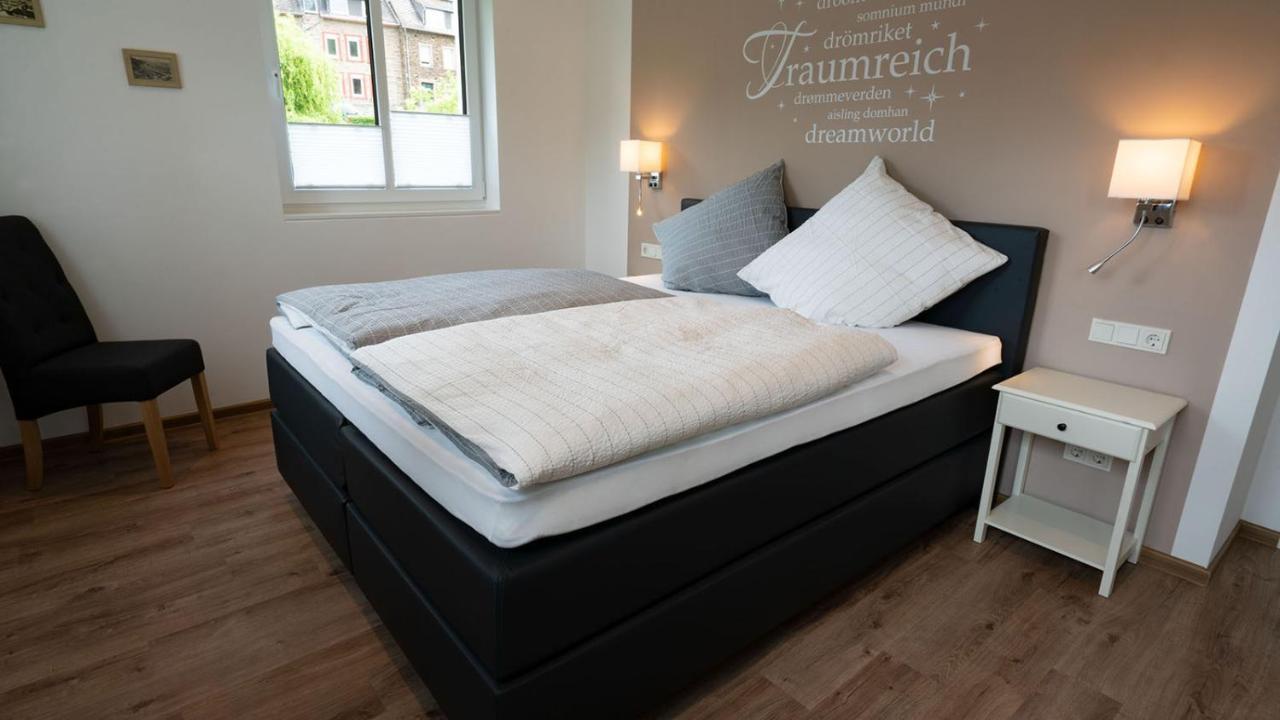 Neu Mont Royal Suiten 2 Bis 4 Personen Traben-Trarbach Esterno foto