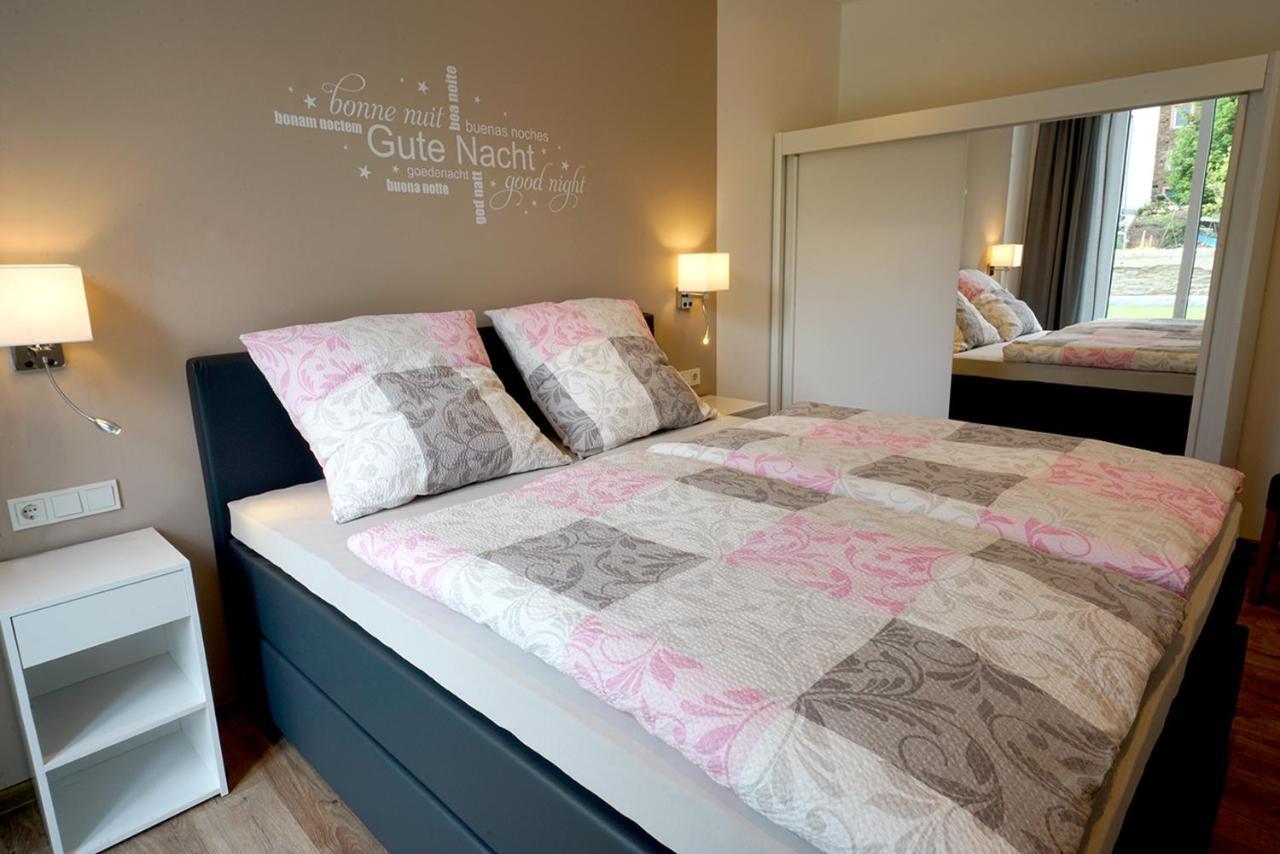 Neu Mont Royal Suiten 2 Bis 4 Personen Traben-Trarbach Esterno foto